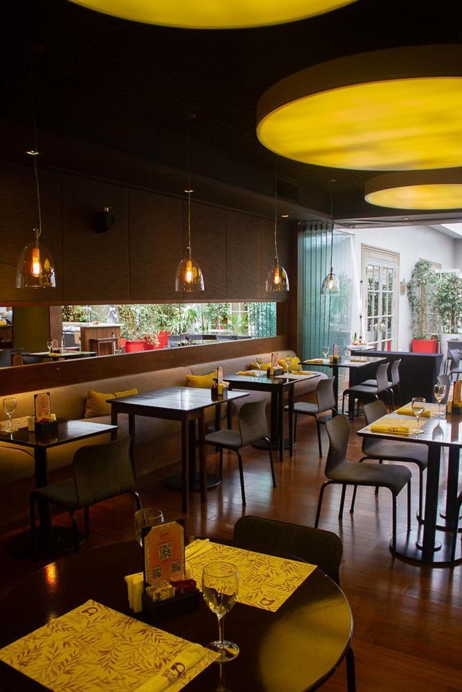 Austral Express Hotel Comodoro Rivadavia Ngoại thất bức ảnh